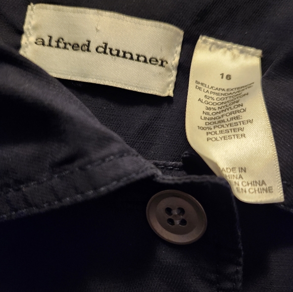 Jacket - Picture 3 of 3